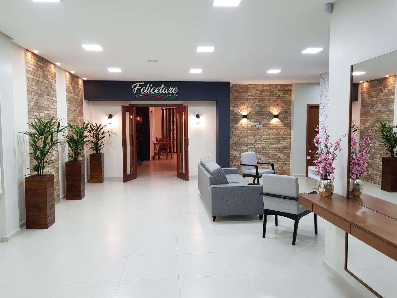 Hotel Prime Executive กัมโปส นอโวส ภายนอก รูปภาพ