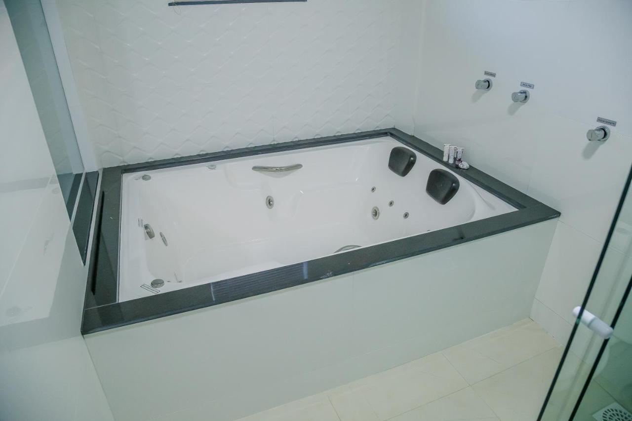Hotel Prime Executive กัมโปส นอโวส ภายนอก รูปภาพ