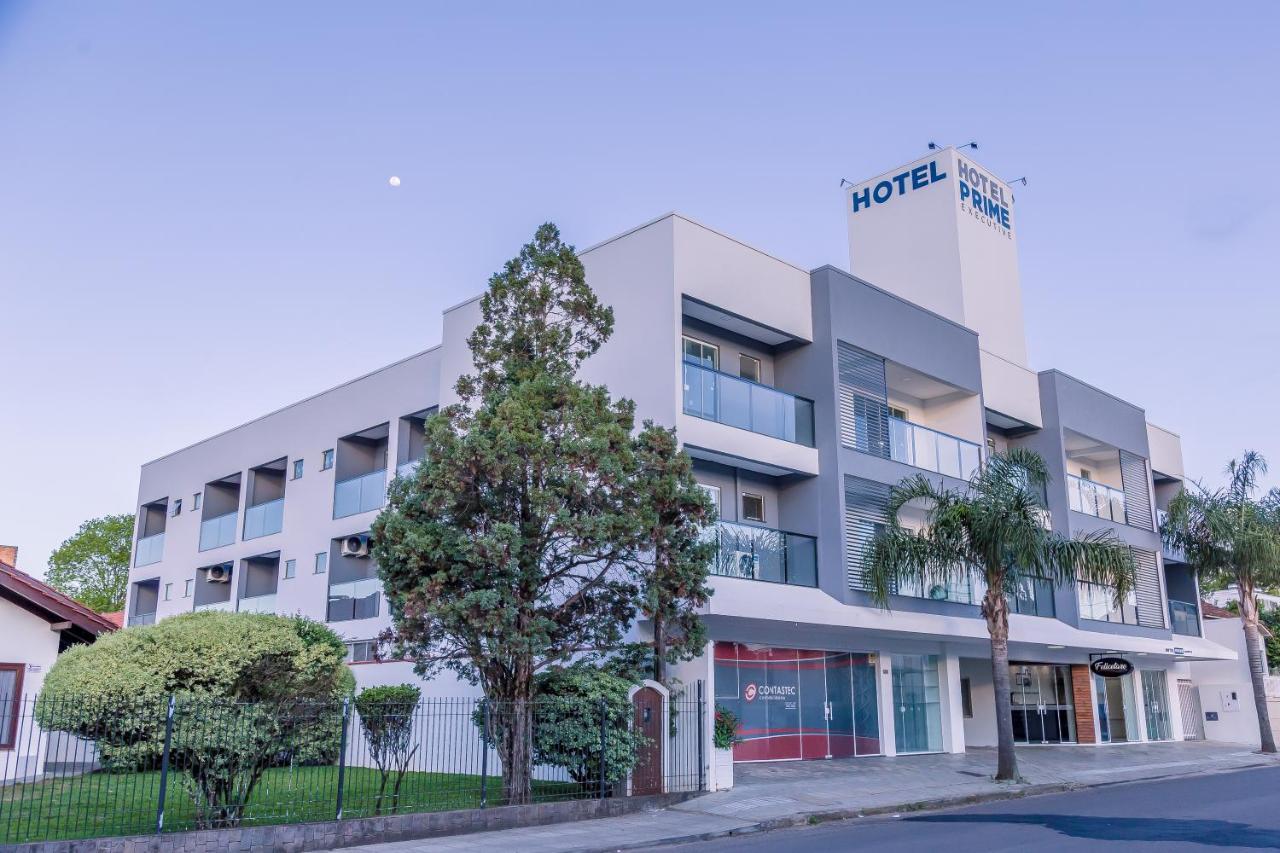 Hotel Prime Executive กัมโปส นอโวส ภายนอก รูปภาพ