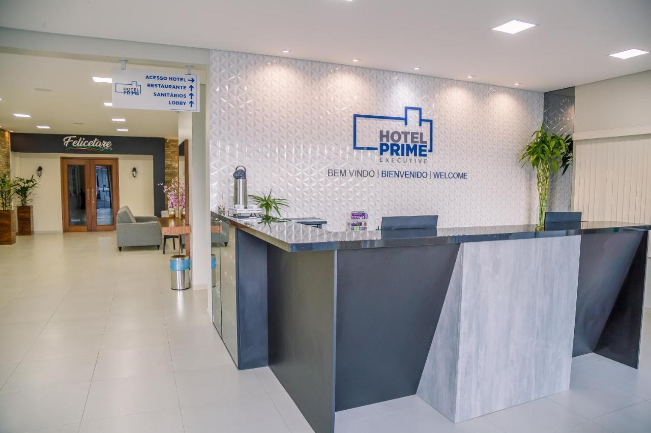 Hotel Prime Executive กัมโปส นอโวส ภายนอก รูปภาพ