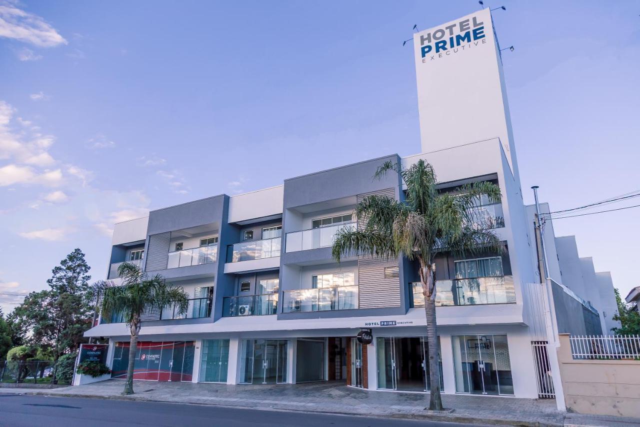 Hotel Prime Executive กัมโปส นอโวส ภายนอก รูปภาพ