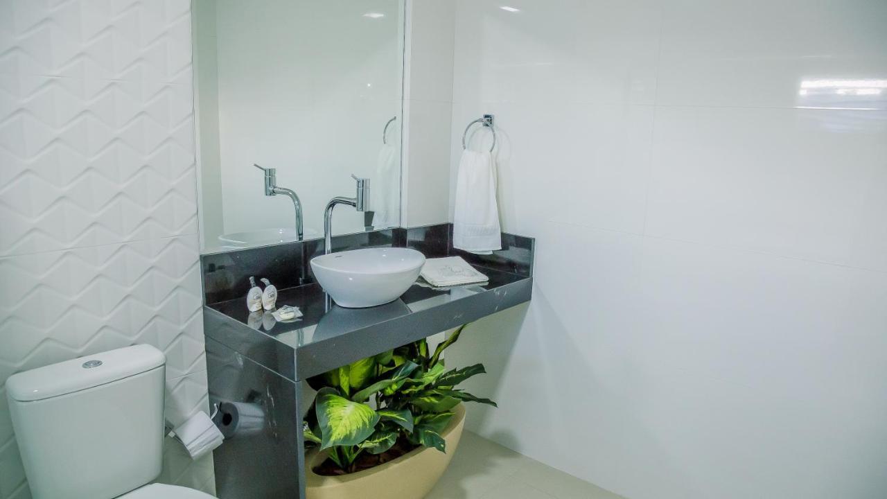 Hotel Prime Executive กัมโปส นอโวส ภายนอก รูปภาพ